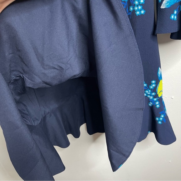 Draper James Blue Magnolia Mockingbird Bell Sleeve
Ruffle A-Line Dress Size 4 - Picture 10 of 16